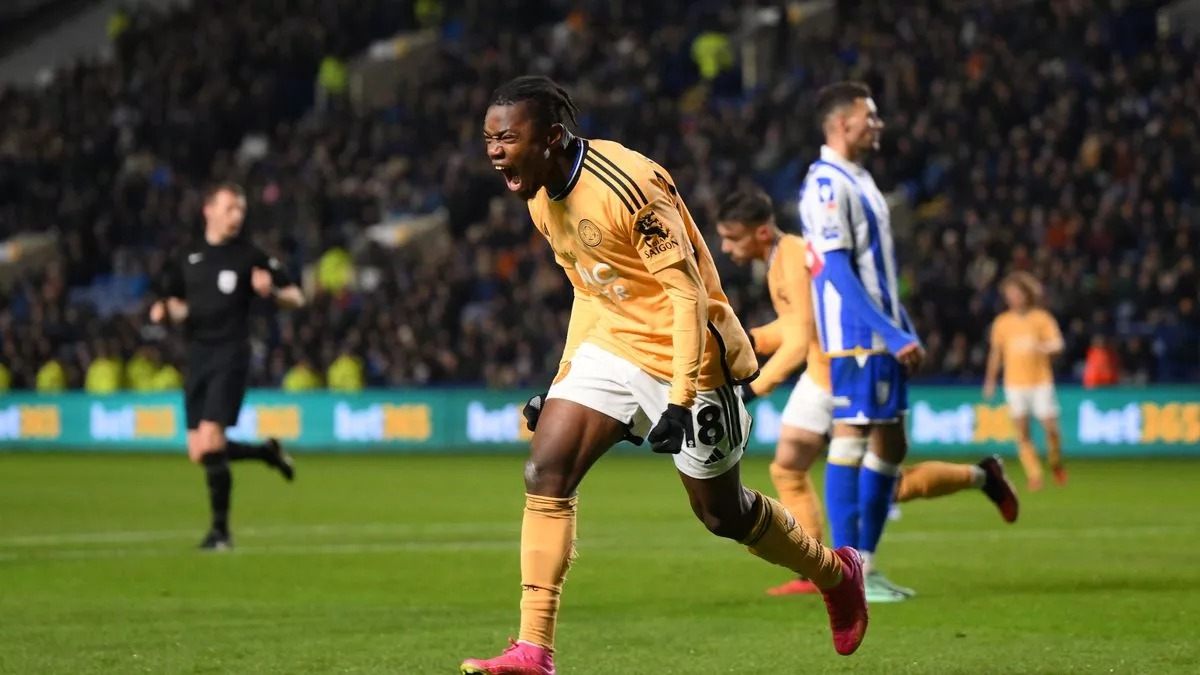 Soi Kèo Leicester City Vs Sheffield Wednesday 22h30 10/08 - Championship Điểm qua lực lượng các đội chơi trước giờ khai cuộc